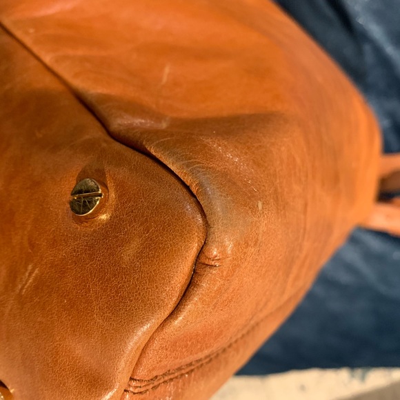 Tory Burch Large Preloved Shoulder Bag - Picture 10 of 13